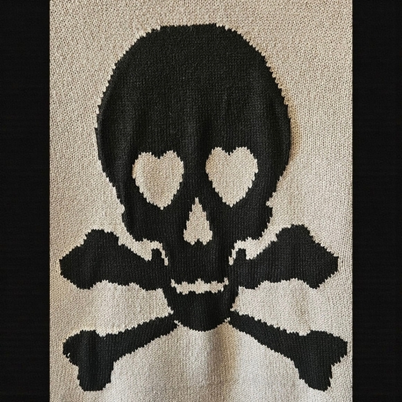 TORRID Plus Size Gray & Black Hooded Skull Graphic Jacket Size 2X-3X - Picture 11 of 16